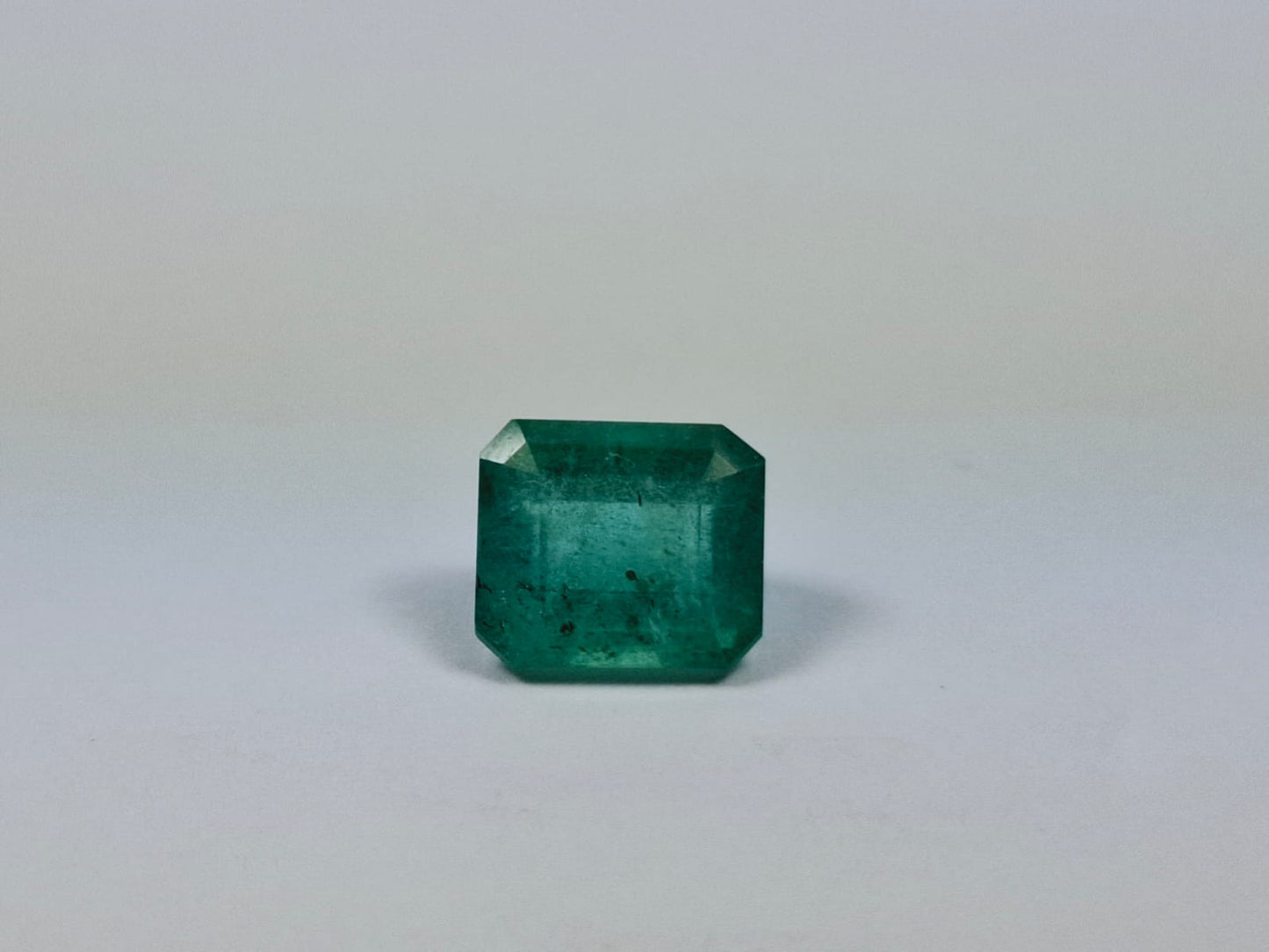 2.74ct Esmeralda 9x7mm