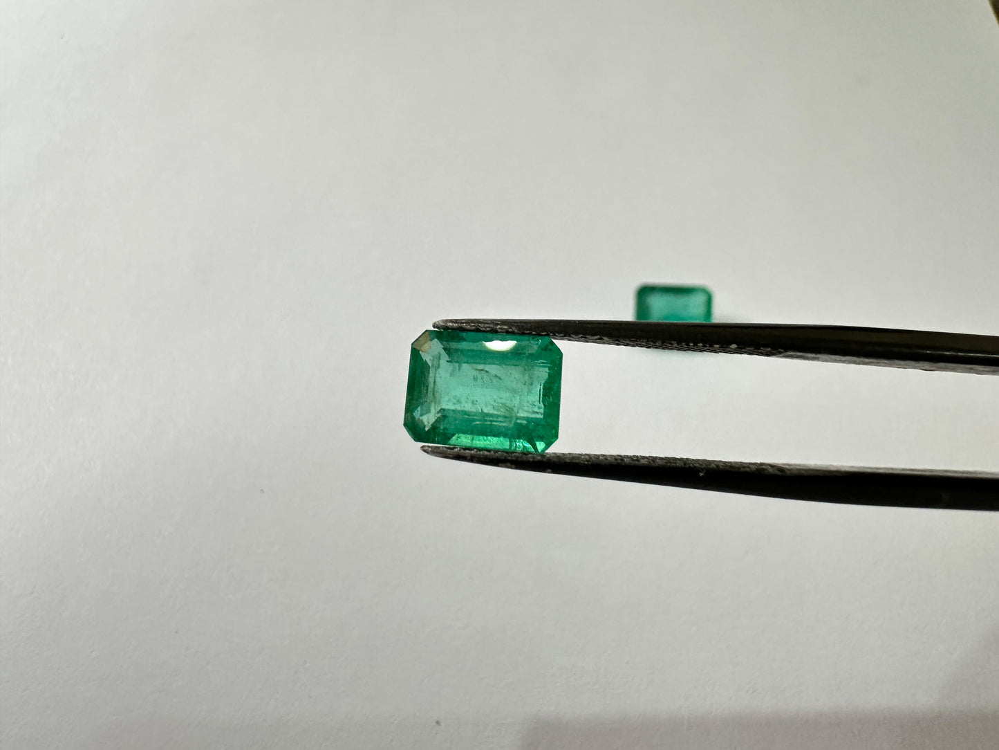 2.85ct Esmeralda Par 8x6mm