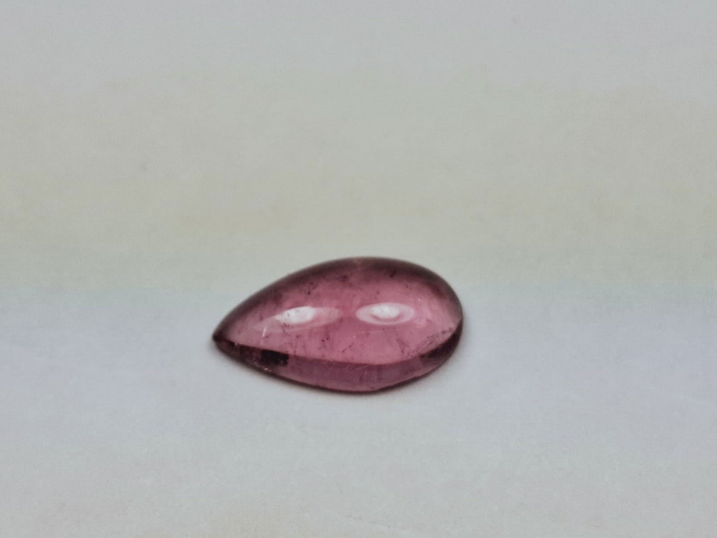 2.50ct Turmalina Cabochão 12x7mm