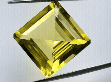 29.80ct Green Gold 20x19.5mm