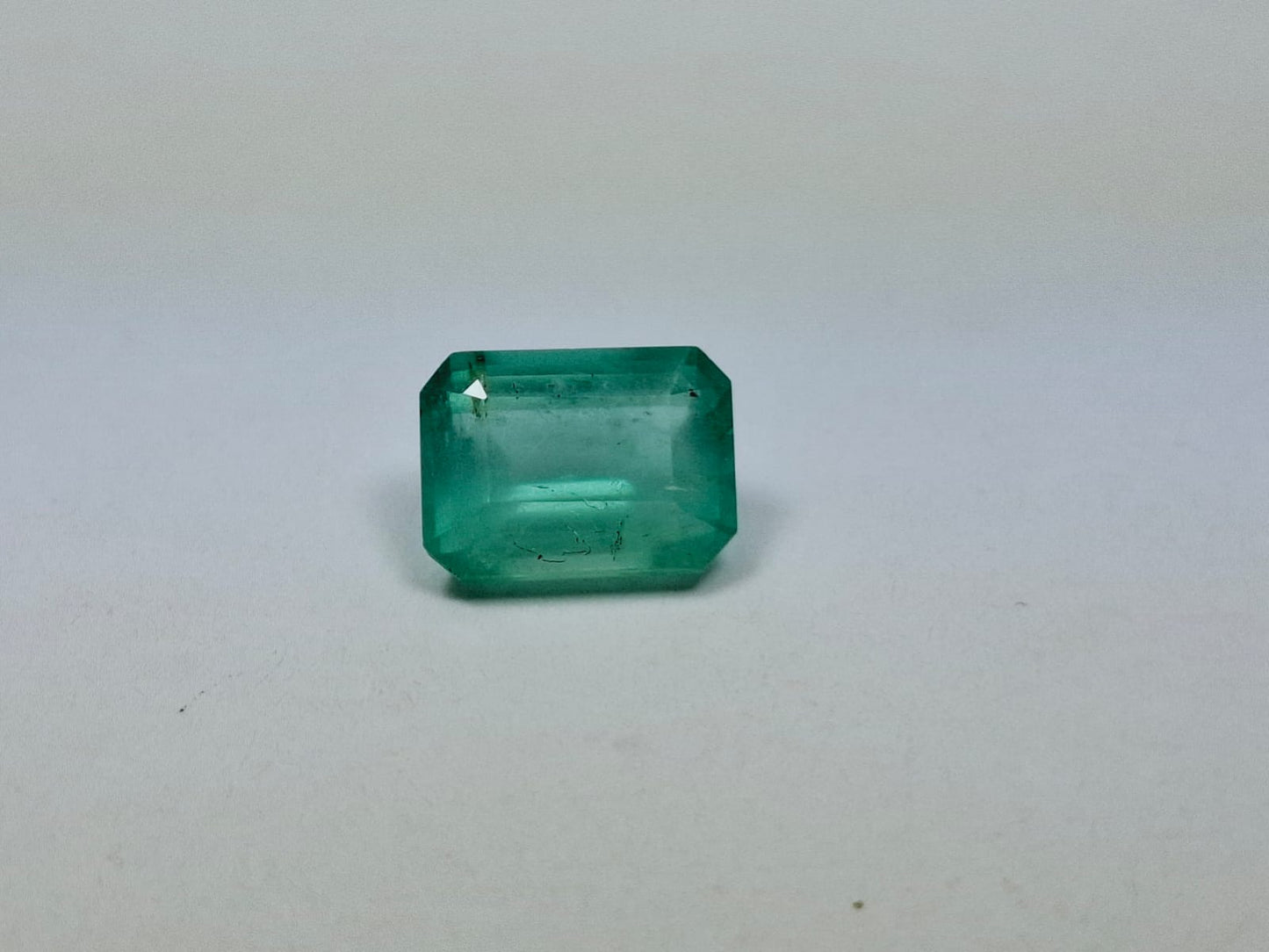 3.34ct Esmeralda 10.5x8mm