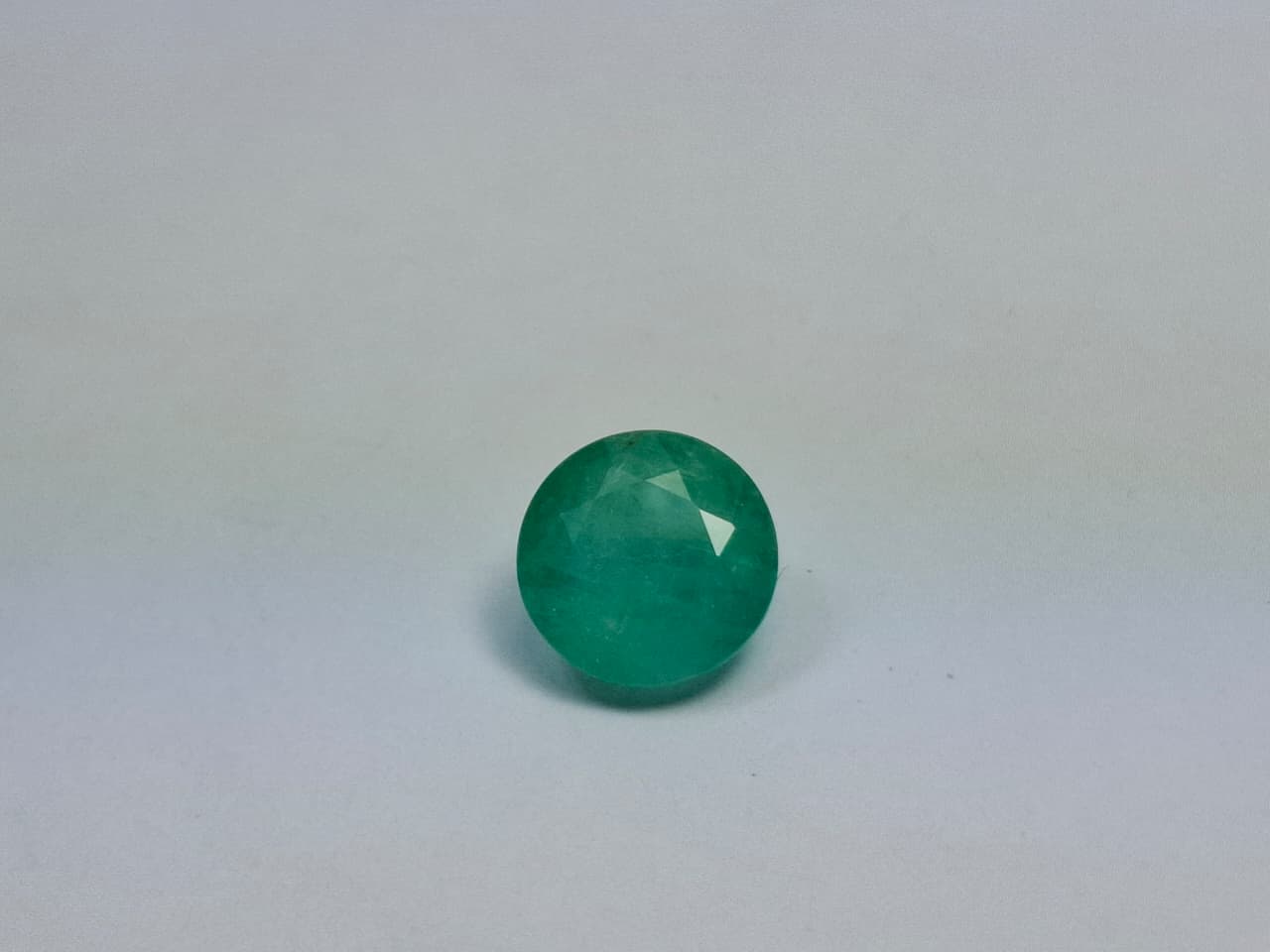 3.35ct Esmeralda 9.5mm