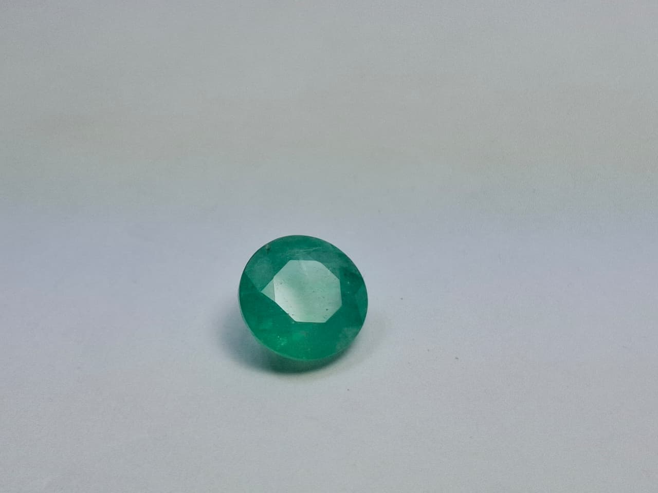 3.35ct Esmeralda 9.5mm