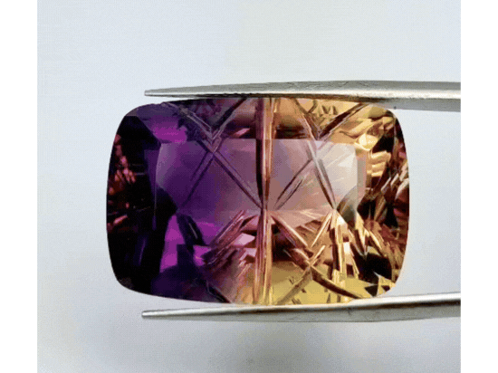 36.70ct Ametrino 26x18mm