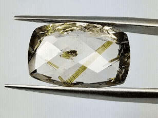 9.20ct Quartzo com Inclusão 17x11mm