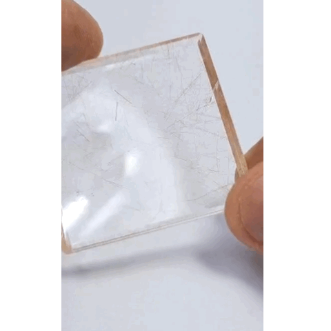 76.60ct Quartzo com Inclusão 40mm