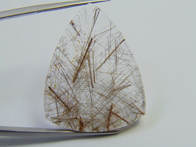 32.40ct Quartz With Inclusion 31x25mm