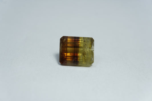 4.15ct Crisólita Bicolor 10x8mm