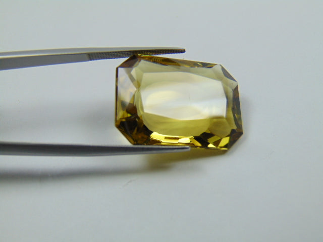 29ct Green Gold 25x18mm