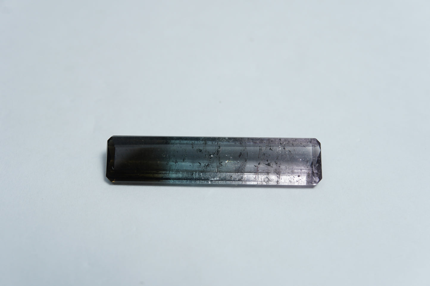 6.20ct Turmalina bicolor 29x6mm