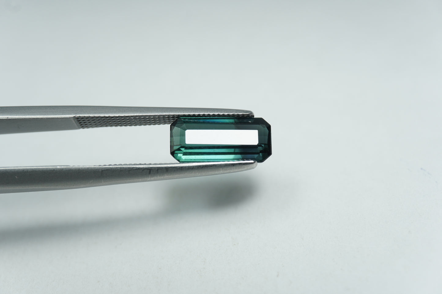 1.40ct Turmalina bicolor 10x5mm