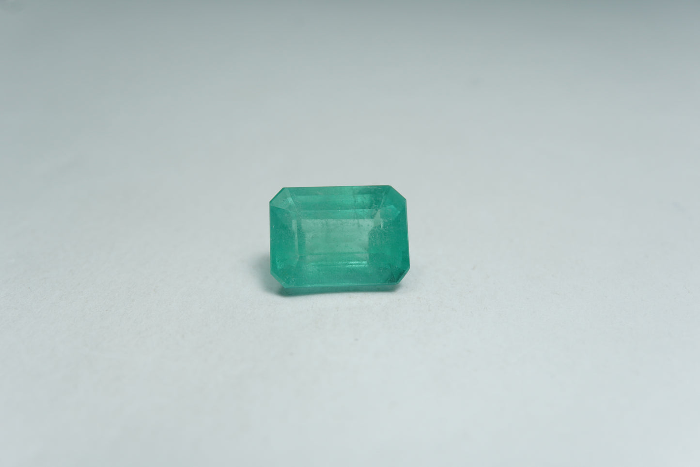 3.78ct Esmeralda 10.5x8mm