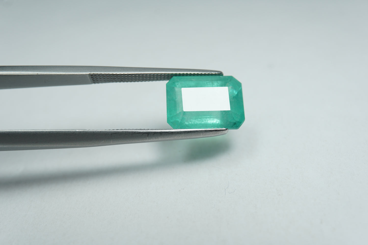 3.78ct Esmeralda 10.5x8mm