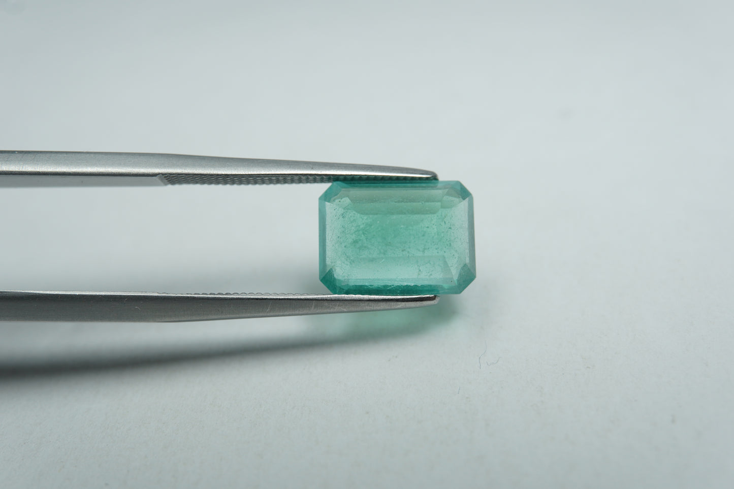 3.78ct Esmeralda 10.5x8mm