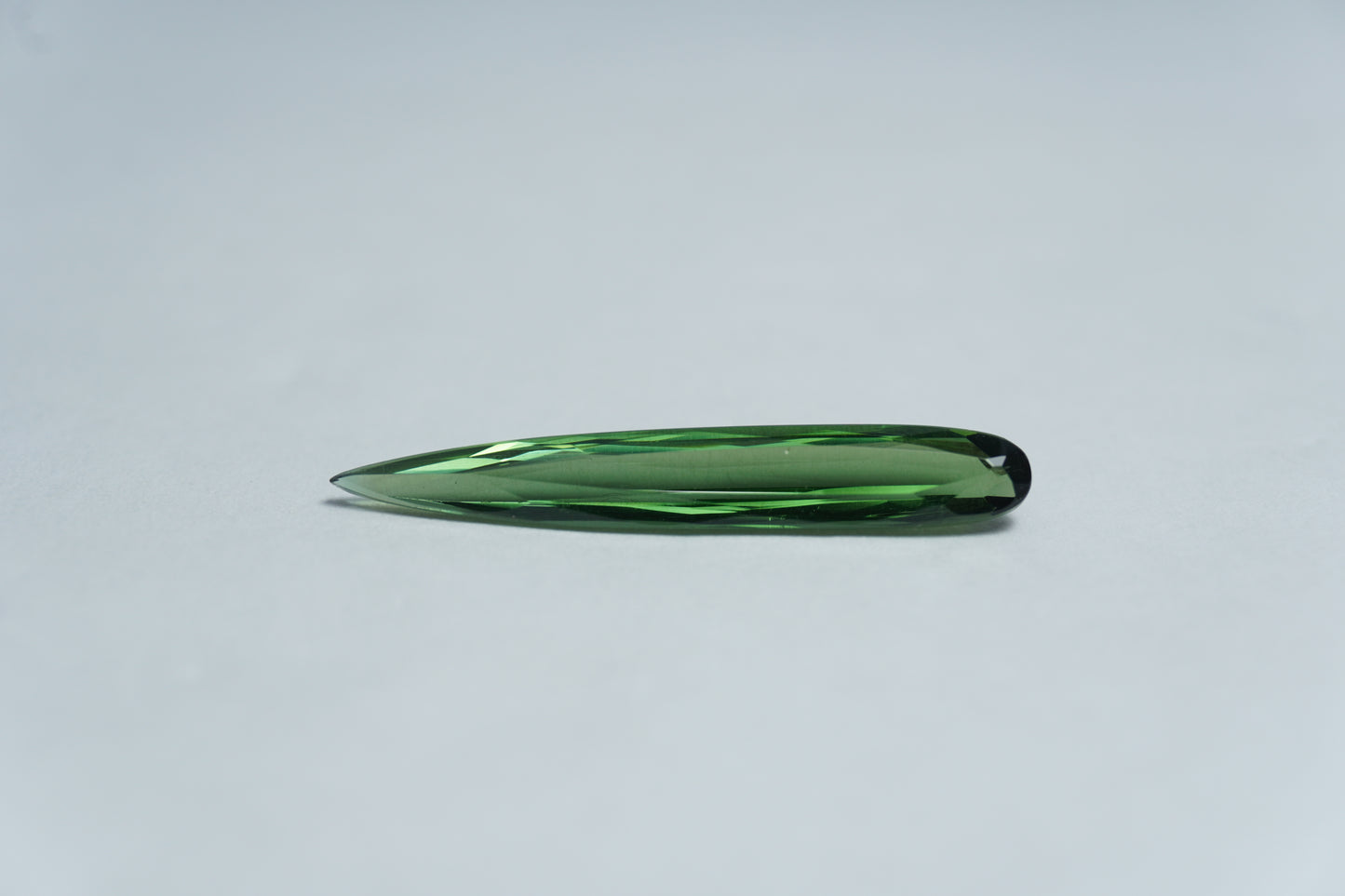 1.65ct Turmalina 24x4mm