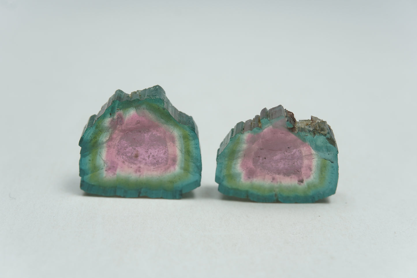 14.65ct Watermelon tourmaline 14.5x12mm / 14x13mm