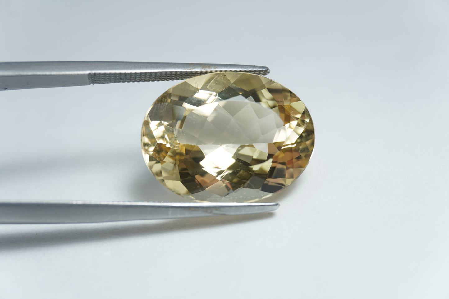 11.45ct Berilo 17x13mm