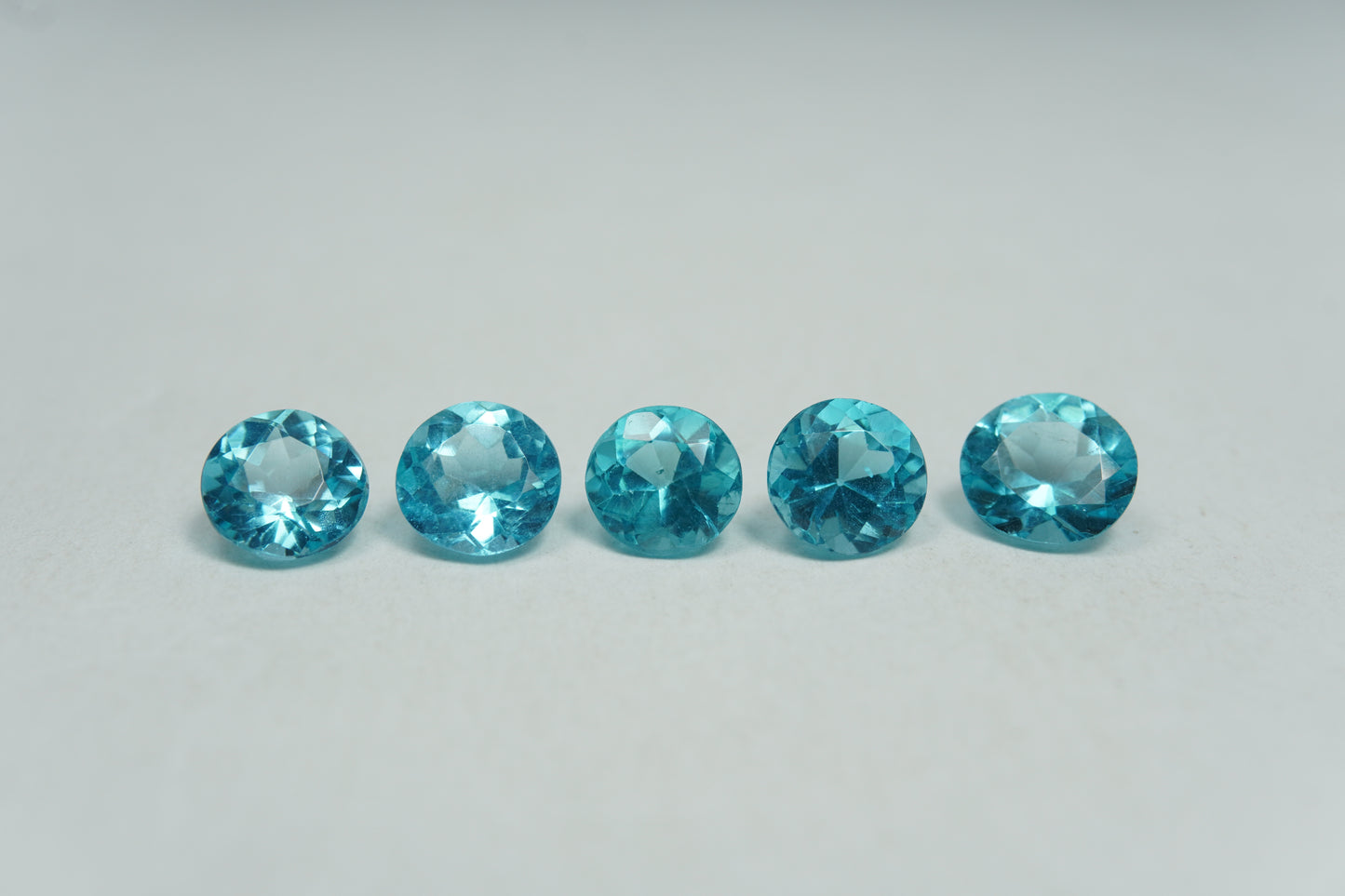4.39ct Apatite 6mm