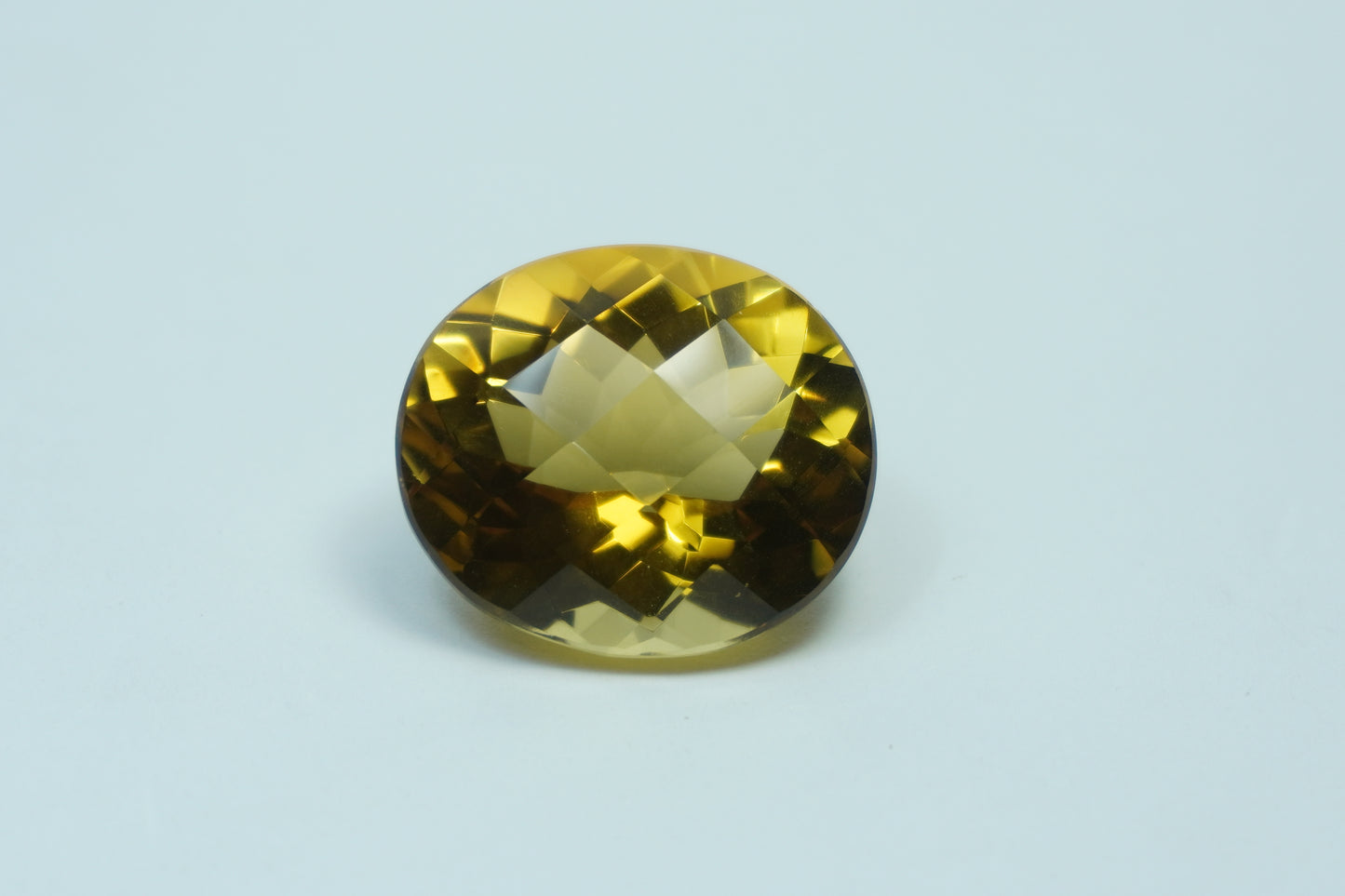 37.05ct Citrino 24x21mm