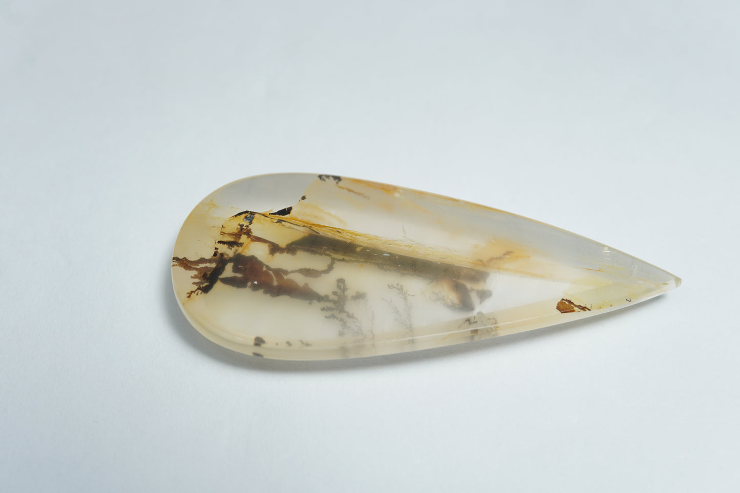 29.70ct Dendrita 44x18mm