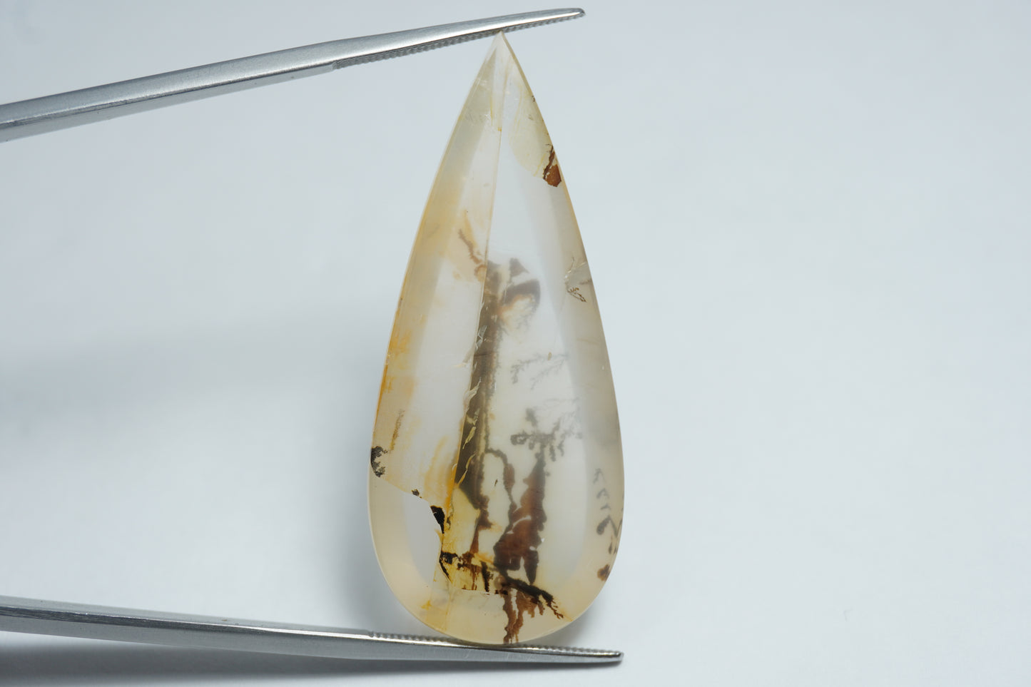 29.70ct Dendrita 44x18mm