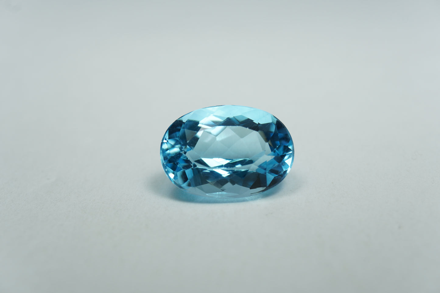 8.45ct Topázio 14x10mm