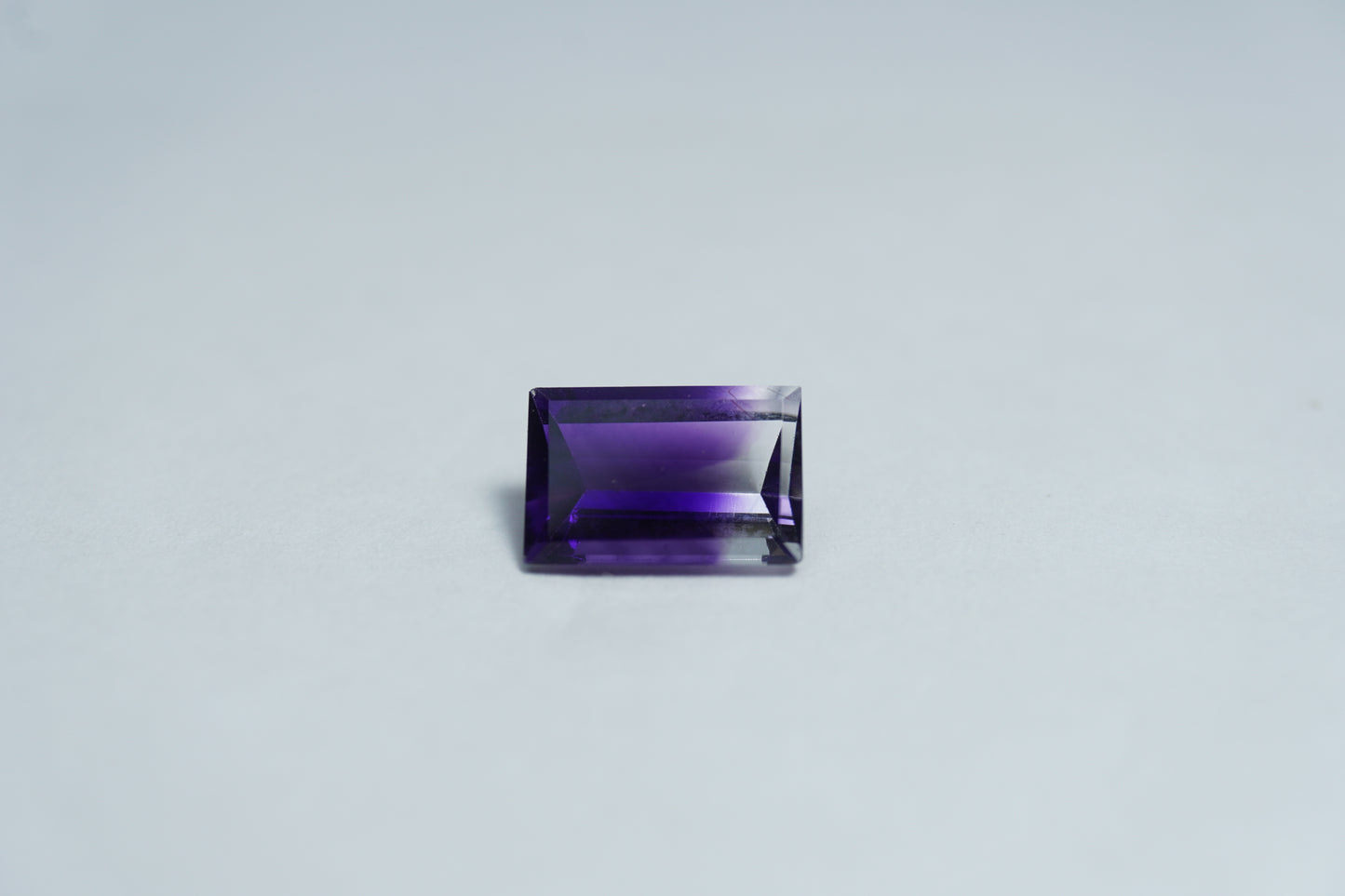 1.60ct Amethyst bicolor 9x6mm