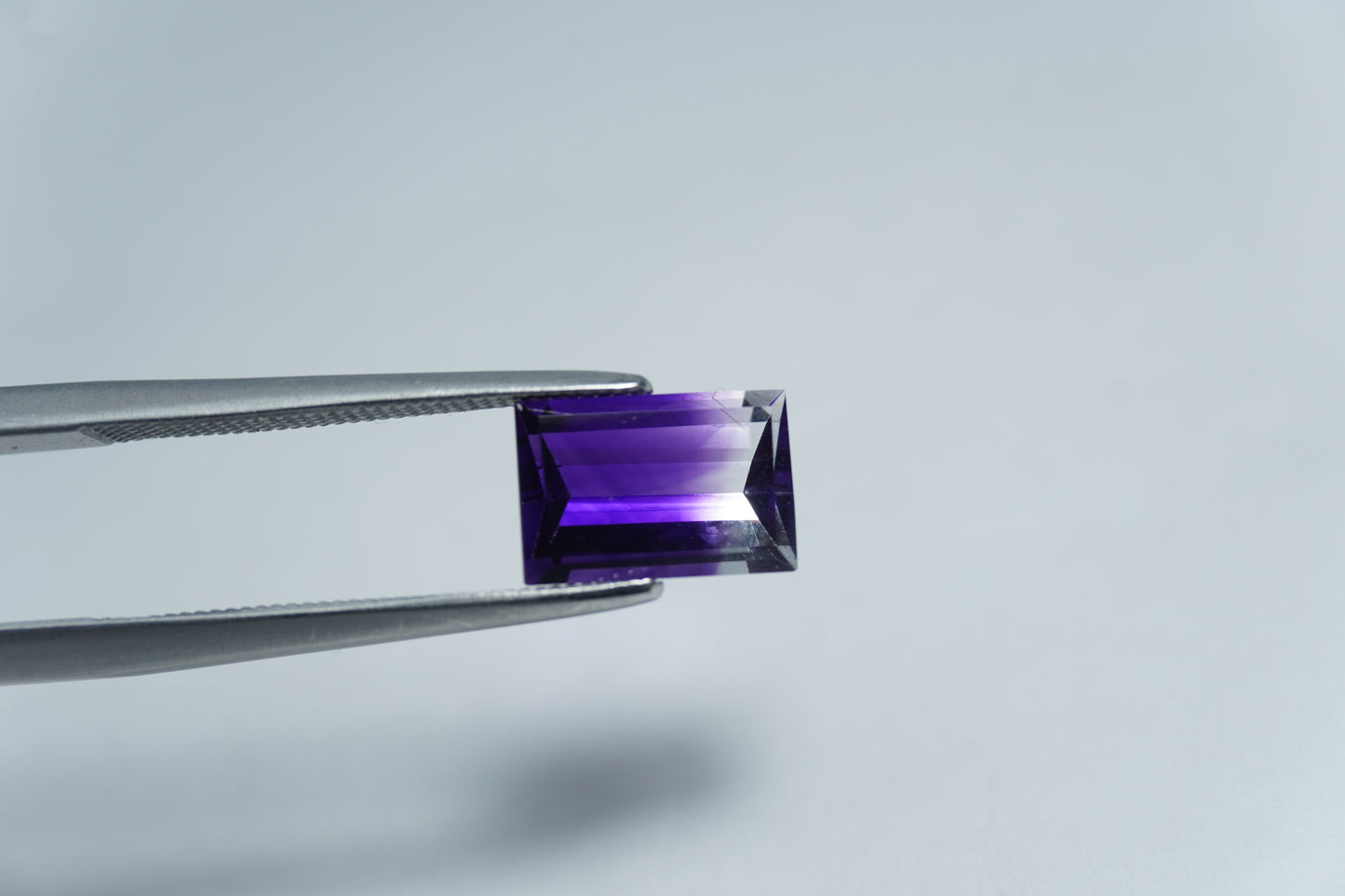 1.60ct Amethyst bicolor 9x6mm