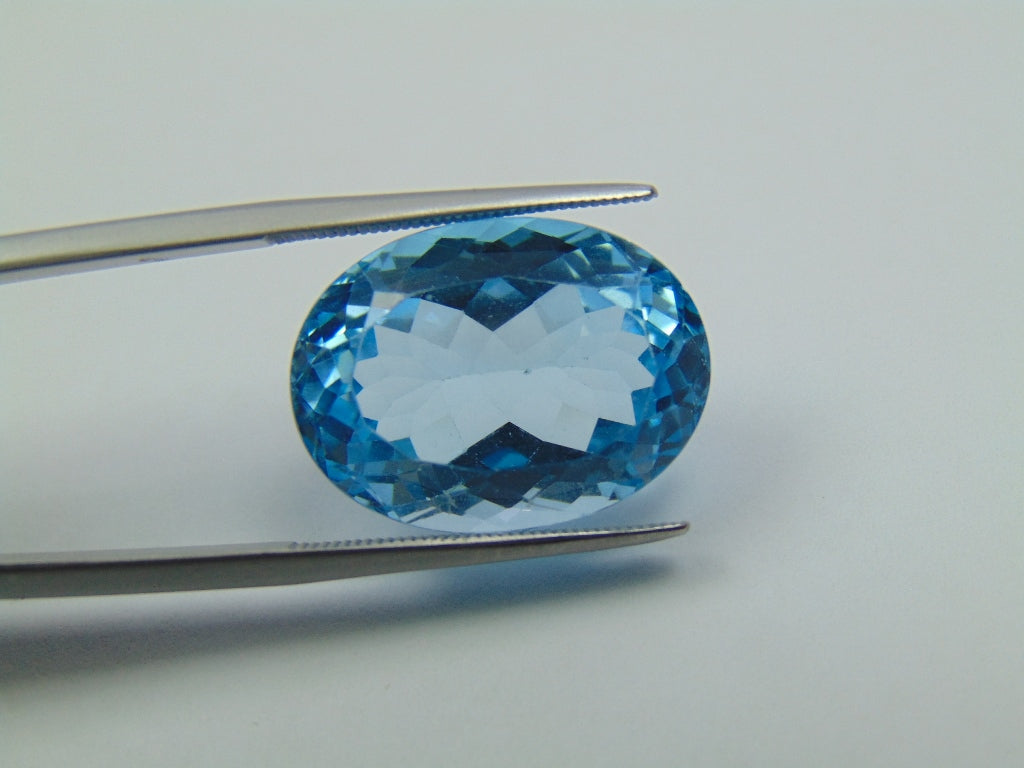 22.90ct Topaz 20x14mm