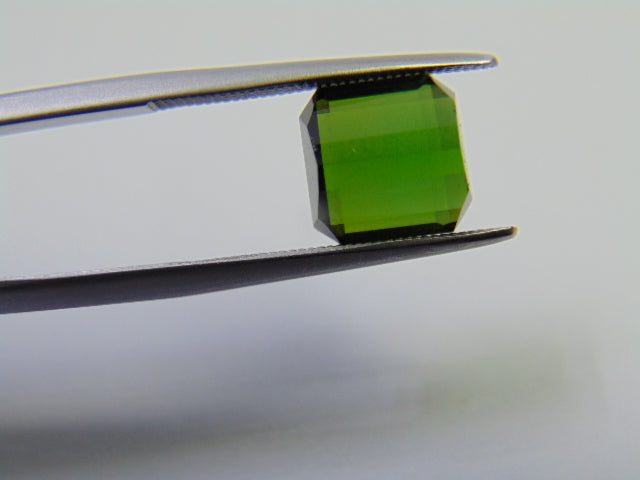3.77ct Turmalina 8.5x8mm