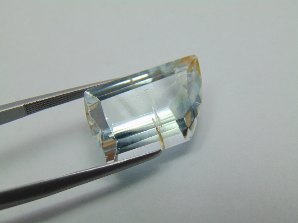 24.50ct Topaz With Rutile 20x14mm