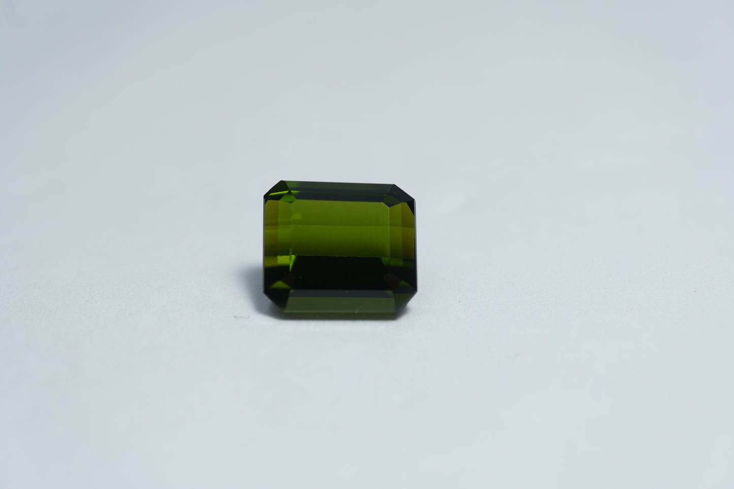 3.90ct Turmalina 9x8mm