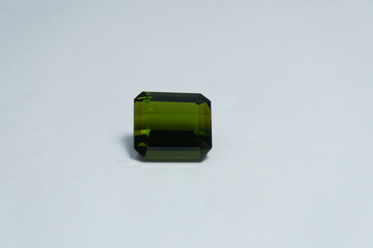 3.90ct Turmalina 9x8mm