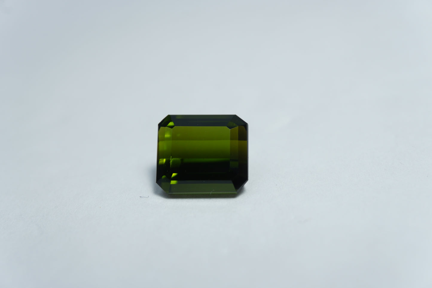 3.90ct Turmalina 9x8mm
