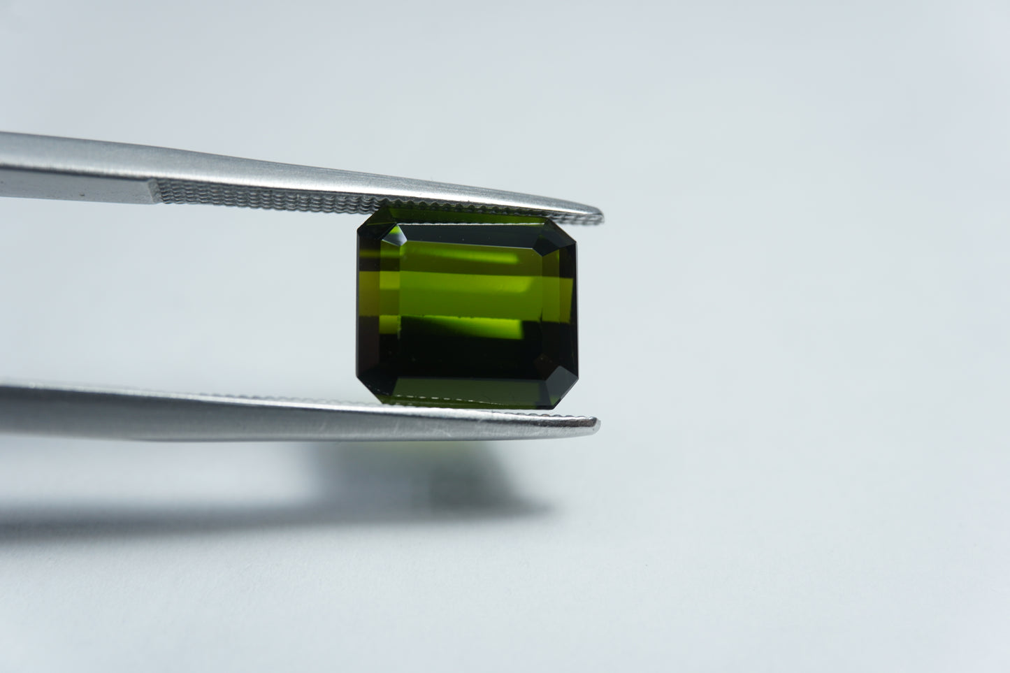 3.90ct Turmalina 9x8mm