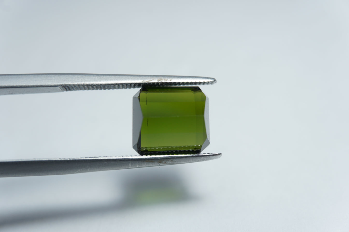3.90ct Turmalina 9x8mm