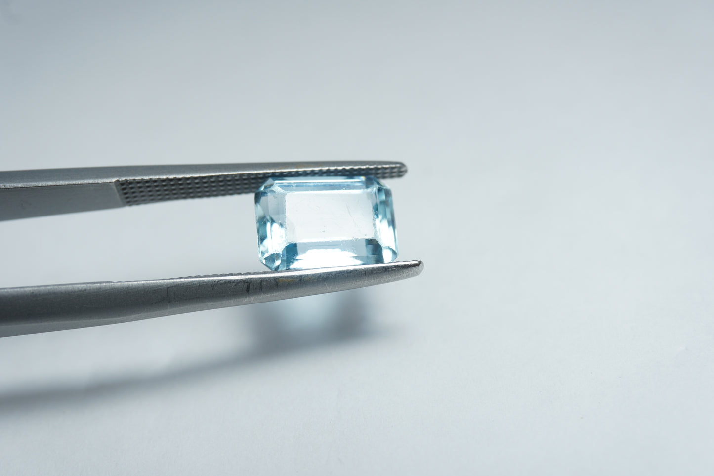 2ct Aquamarine 8x6mm