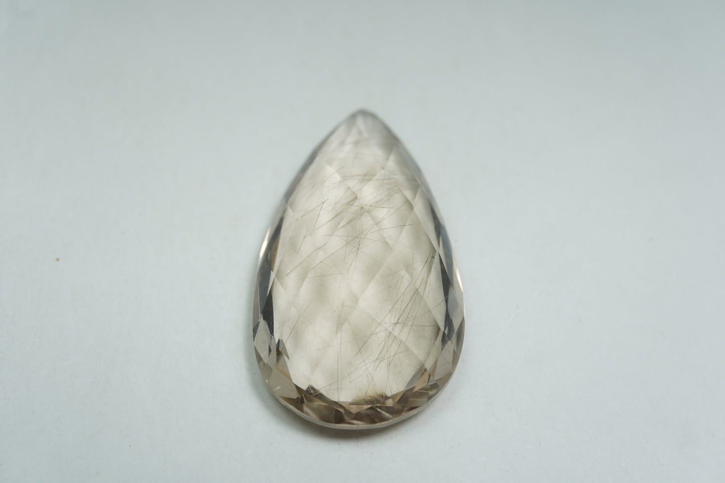 19.30ct Quartz with inclusion 27x15mm