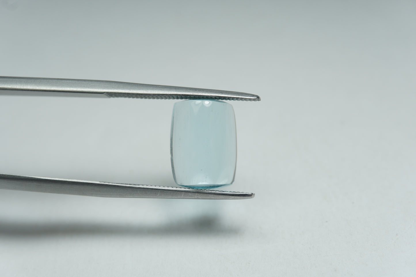 3.69ct Água-marinha cabochão 11x8mm