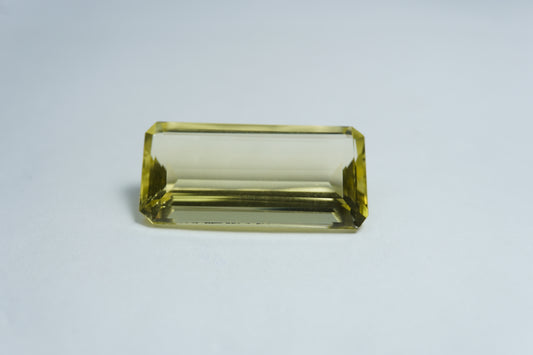 17ct Green gold 25x12mm