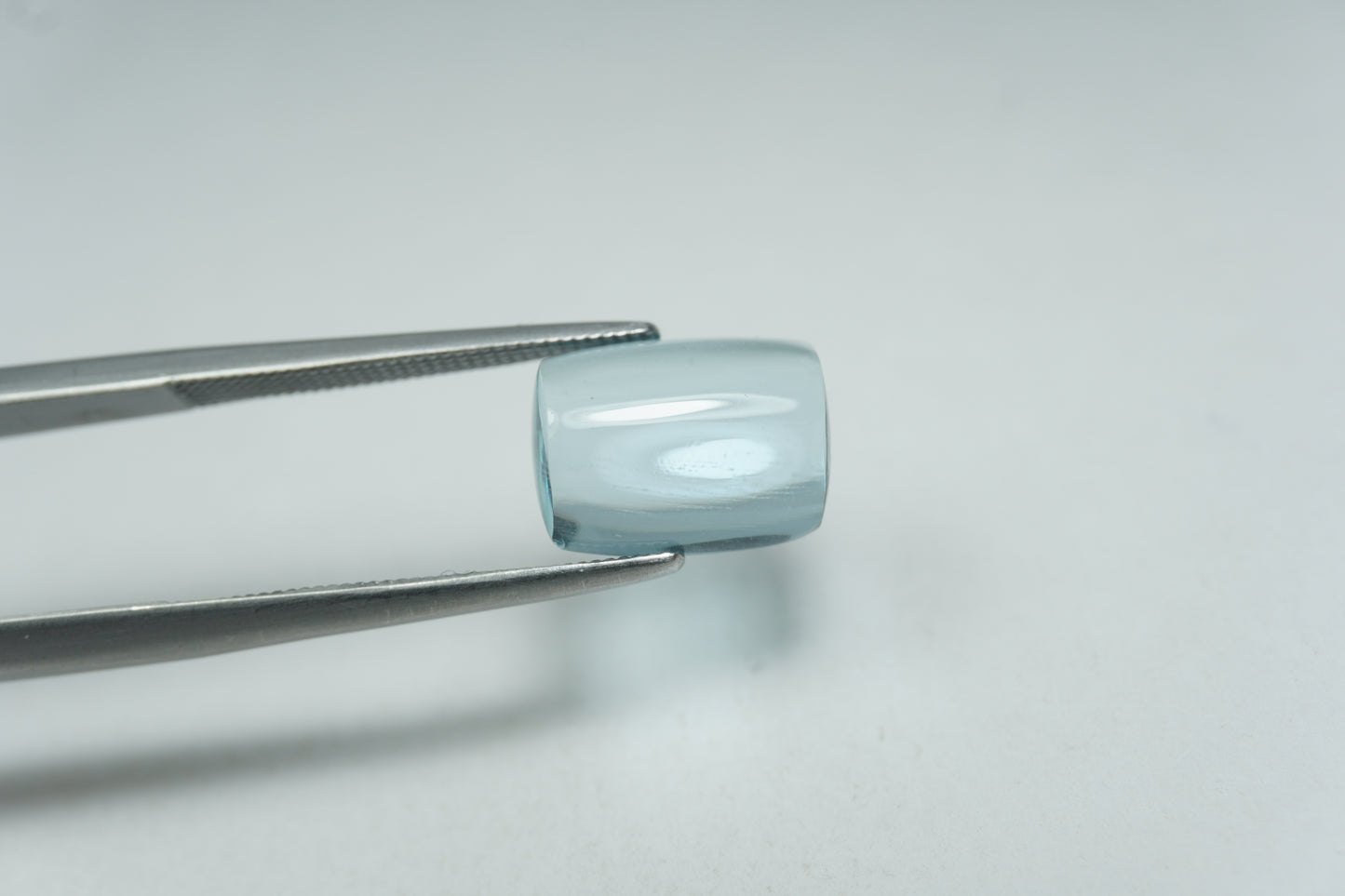 3.69ct Água-marinha cabochão 11x8mm