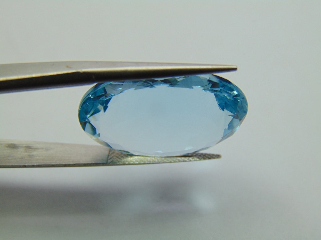 30.40ct Topaz 24x17mm