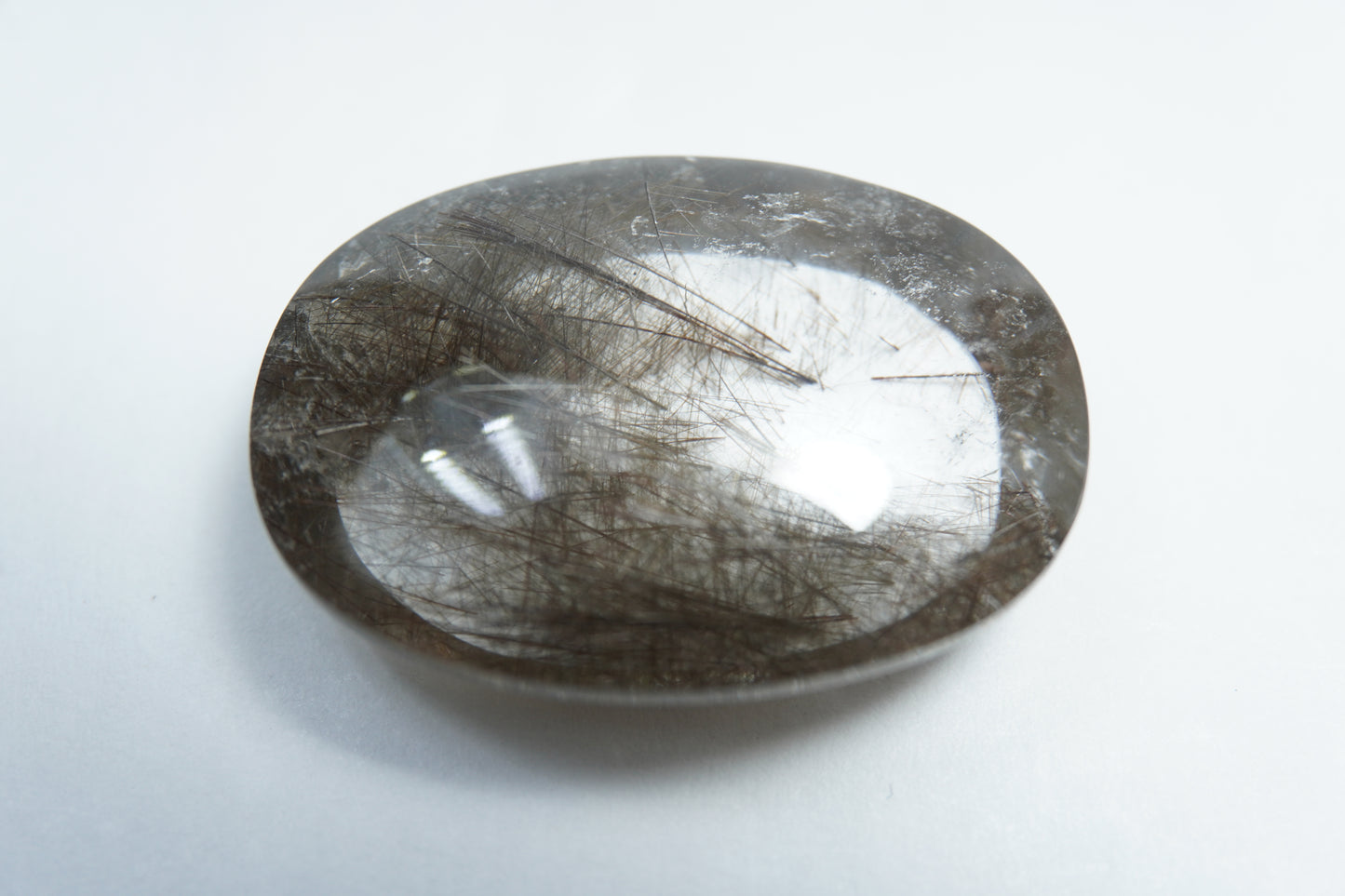 38.65ct Quartzo com inclusões 27x20mm