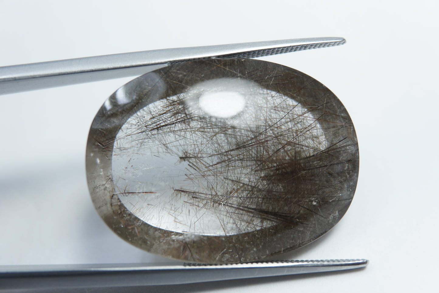 38.65ct Quartzo com inclusões 27x20mm