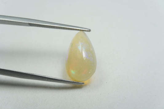 2.93ct Opala cabochão 15x10mm