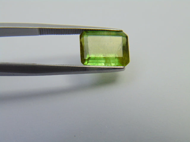 3.90ct Turmalina 10x8mm
