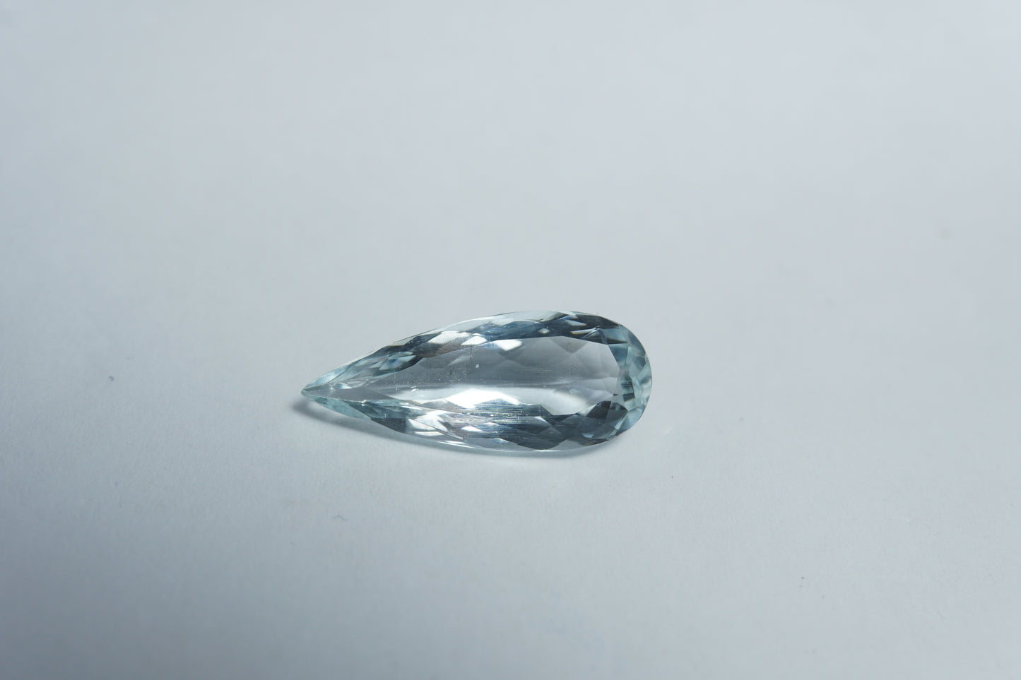 3.30ct Água-marinha 18x7mm