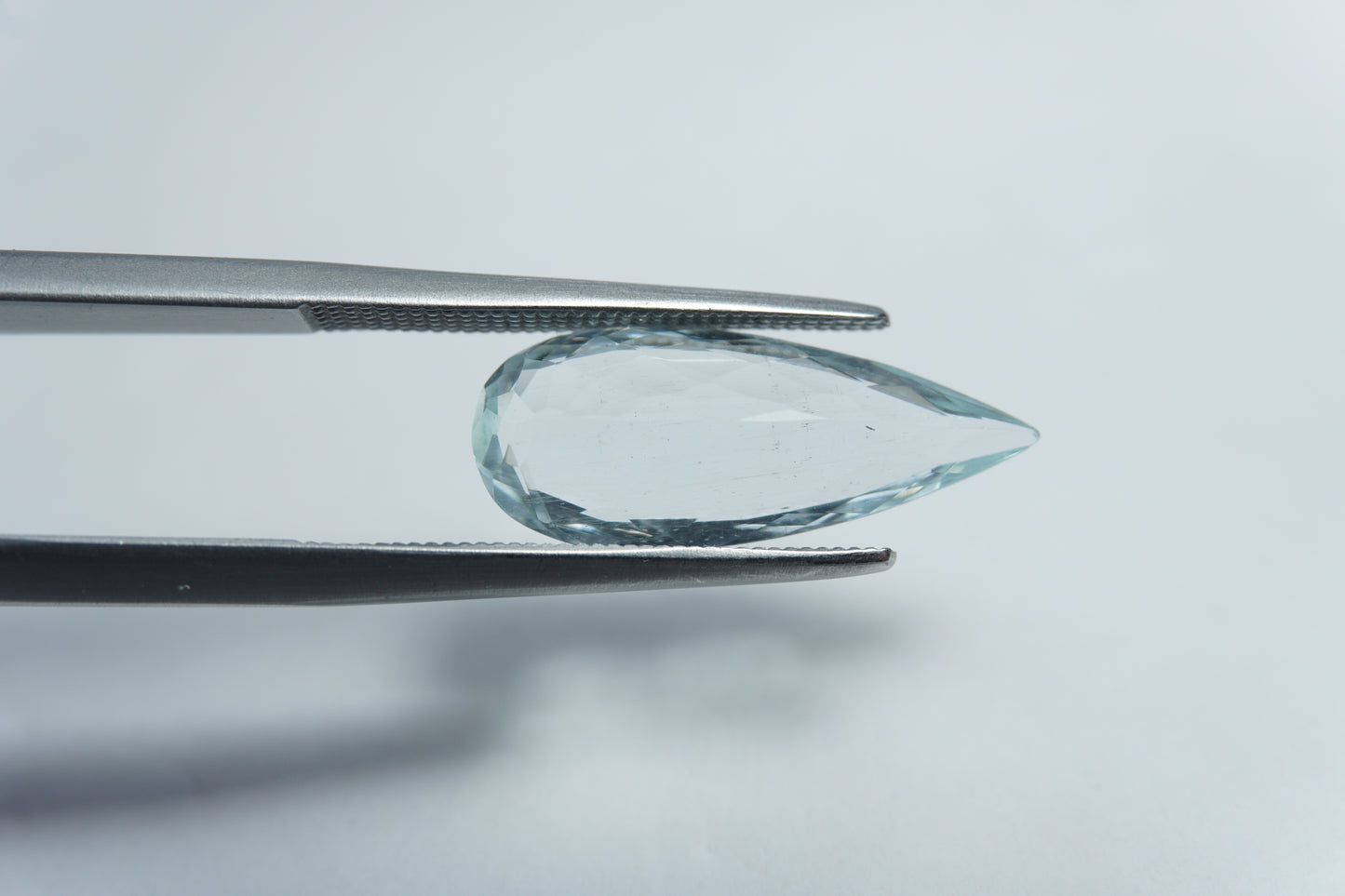 3.30ct Água-marinha 18x7mm