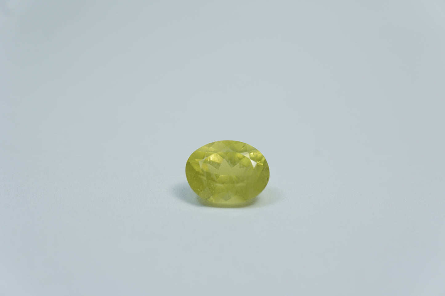 2.05ct Crisólita 8x5.5mm
