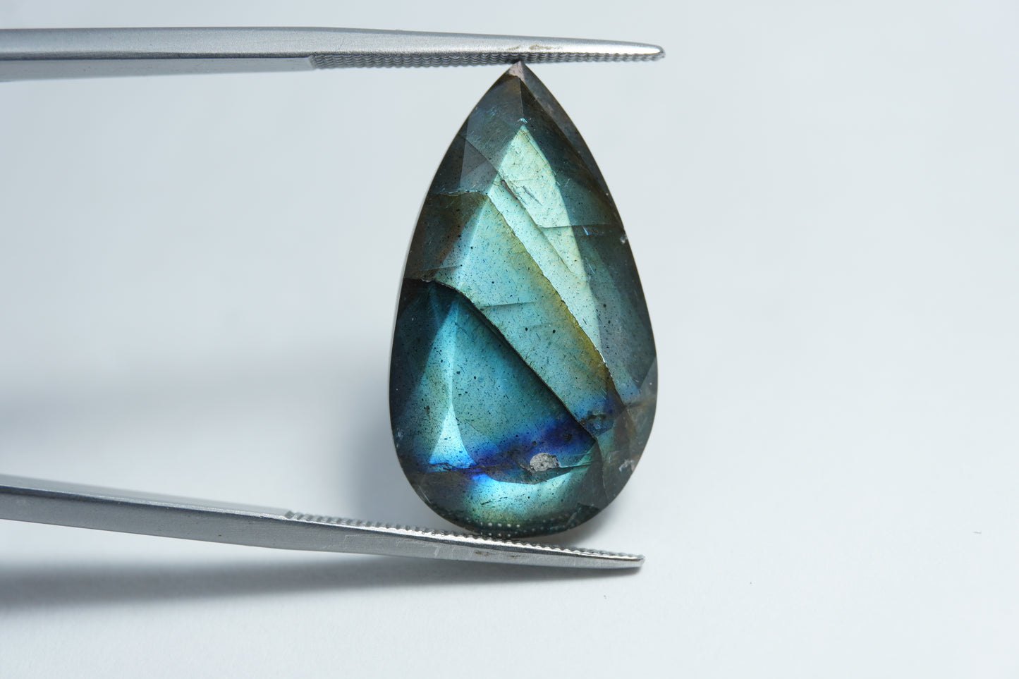 17.75ct Labradorita 25x14mm
